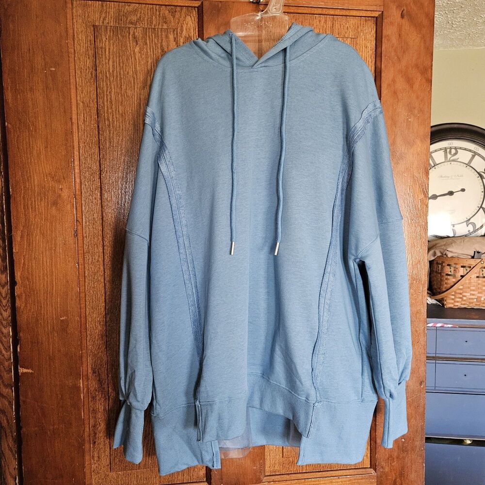 Pretty Garden Womens Small Light Blue Oversize Sweatshirt Hoodie‎